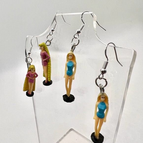 Barbie Earrings - Doll Earrings - Retro Toy Earrings - Barbie Accessories - Picture 5 of 11